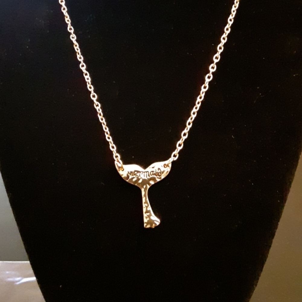 🌊Mermaid Tail Necklace- gold - Picture 2 of 5
